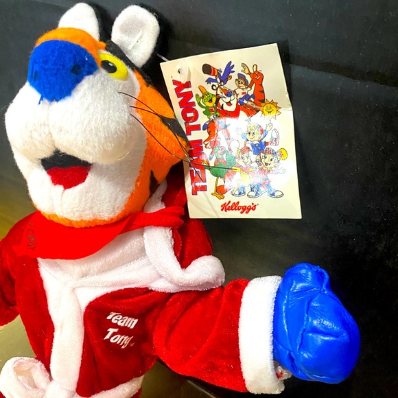 KELLOGGS VINTAGE 2002 TONY THE TIGER BOXER NWT 11” - Picture 2 of 8